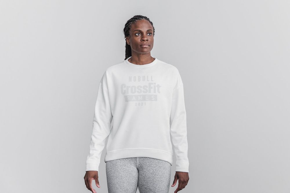 NOBULL Crossfit Games® 2021 Crew Sweatshirts Bayan - Beyaz - Turkiye (DCG-603187)